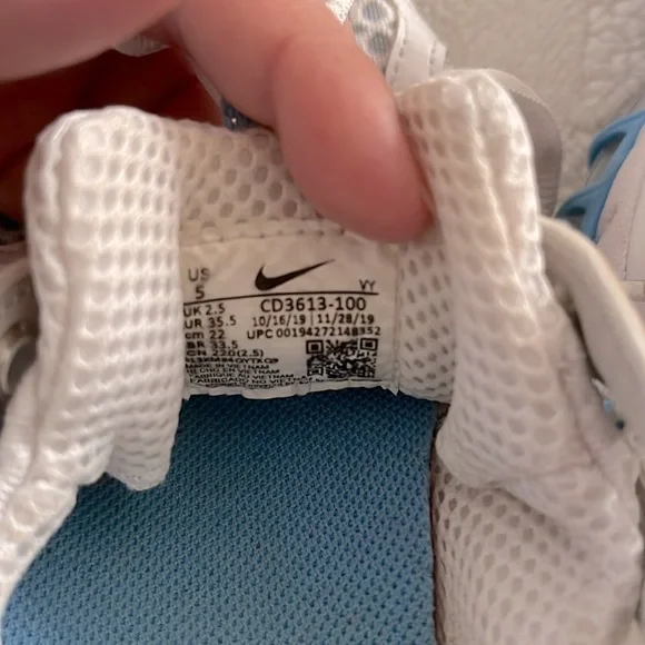 Nike women’s Air Zoom Spiridon Cage 2 'White University Blue' - Picture 7 of 7